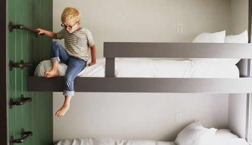 Habitación familiar, varias camas, vistas al jardín