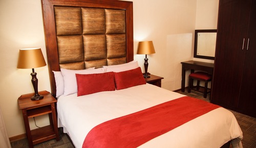 Chalet Deluxe, 2 habitaciones, vistas al complejo turístico, en la zona del jardín (3)