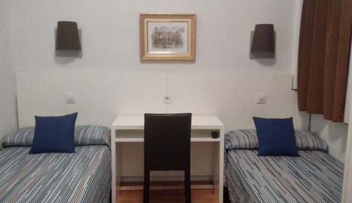 Habitación con 2 camas individuales (Interior)