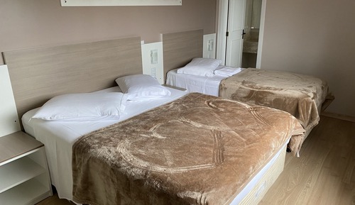 Habitación triple estándar, 1 habitación, baño privado