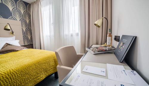 Habitación superior, 1 cama de matrimonio, no fumadores, vistas a la ciudad (Twin bed on request)