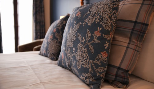 Habitación estándar con 1 cama doble o 2 individuales, 2 camas individuales, vistas al jardín