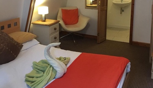 Habitación doble, baño privado