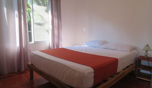 Casa, 3 habitaciones, vistas al jardín