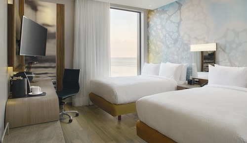 Habitación doble superior, 2 camas dobles, vistas a la ciudad