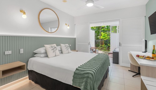 Ground Floor Studio Room 3311