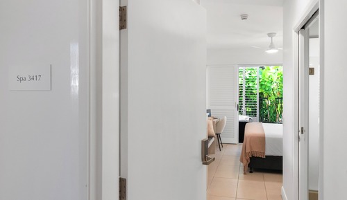 Ground Floor Two Bedroom with Patio - Easy Pool Access 3411/12