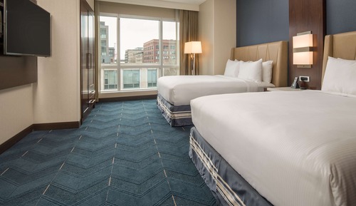 Suite, 2 camas de matrimonio, accesible para personas con discapacidad (2 Rooms, Hearing)