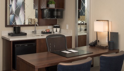 Estudio, 1 cama de matrimonio grande, en esquina (Stadium)