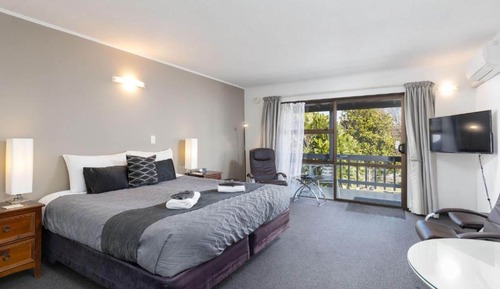 Estudio, 1 cama de matrimonio grande