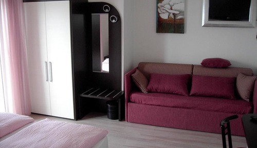 Habitación superior con 1 cama doble o 2 individuales, vistas al lago