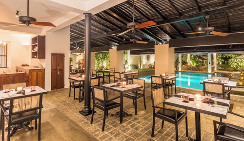 Superior Ground Floor King Room with Garden Access - Evening Tea Service & Extended Check-in & Check