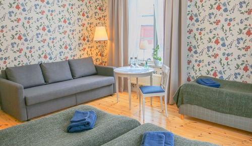 Habitación familiar, baño compartido (Sohlberg)