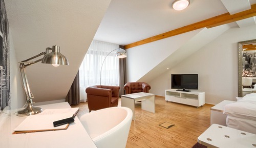 Loft, 2 habitaciones, cocina básica