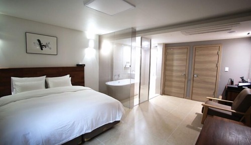Habitación económica, 1 cama de matrimonio grande, no fumadores, bañera