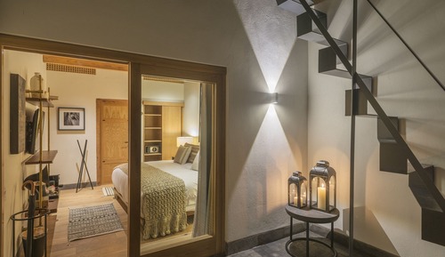 Suite 2