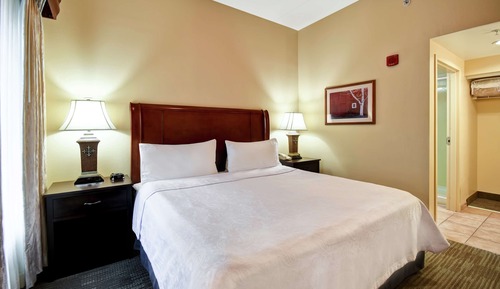 Suite, 1 cama de matrimonio grande con sofá cama