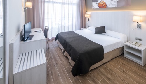 Habitación con 2 camas individuales (cama supletoria, 3 adultos)