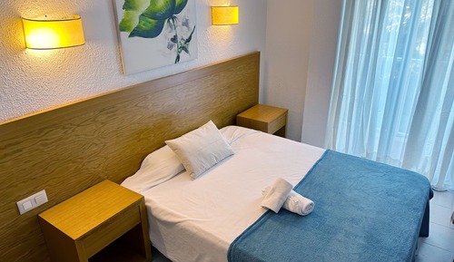 Habitación individual, balcón (Free Beach Shuttle)