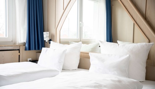 Suite, 1 cama doble, balcón (Quiet Location;with Sofabed)