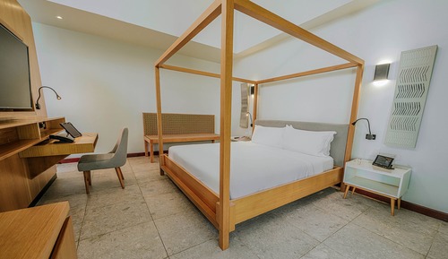 Tabacon Suite King  Bed