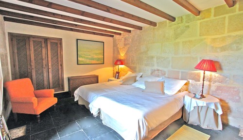 Habitacion individual superior 