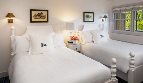 Habitación básica doble, 2 camas dobles, patio, vistas al jardín