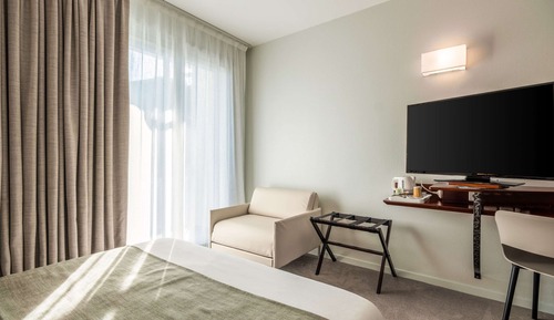 1 Lit queen size, Canapé-lit 1 place