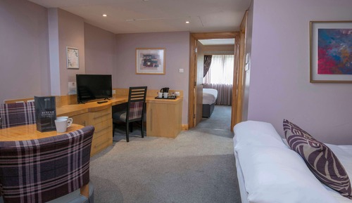 Habitación superior, 1 cama de matrimonio grande con sofá cama, no fumadores (with Sofabed)