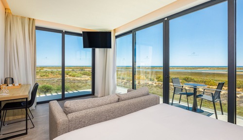 Habitación Premium doble, vistas parciales al mar