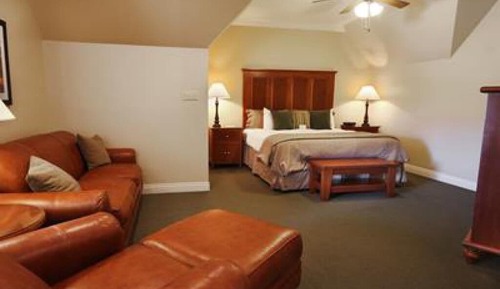 Habitación cuádruple estándar, baño privado (206 Pavilion Suite)