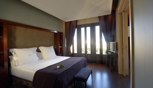 Suite sénior (with extra bed)