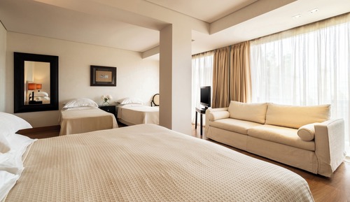 Habitación familiar, vistas a la ciudad