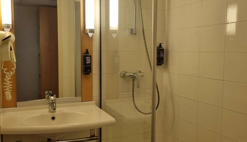 Habitación con 2 camas individuales, 2 camas individuales