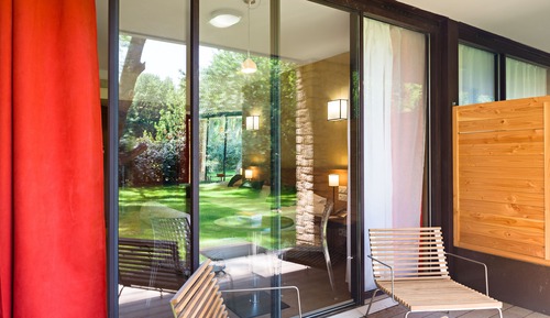 Habitación superior con 2 camas individuales, terraza