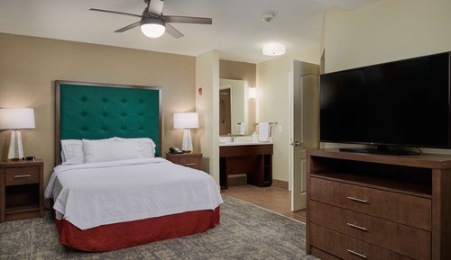 Estudio, 1 cama de matrimonio (Mobility & Hearing, Roll-in Shower)