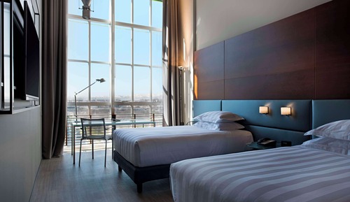 Habitación con 2 camas individuales, accesible para personas con discapacidad