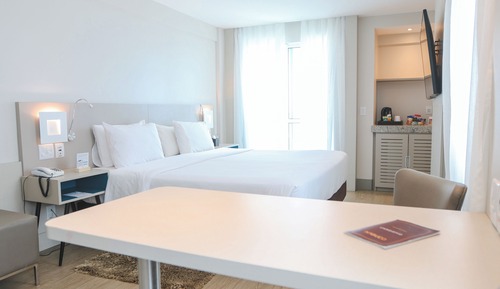 Suite Luxo Queen Triplo