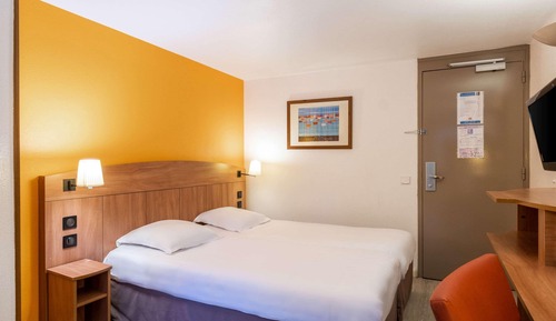 Standard 2 Singles Non Smoking