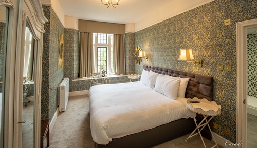 Habitación estándar con 1 cama doble o 2 individuales