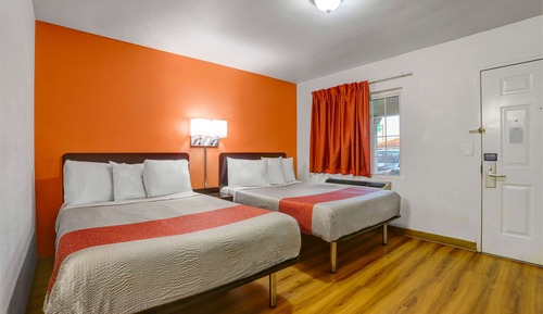 Habitación estándar, 2 camas dobles, fumadores, frigorífico y microondas