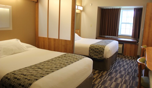 Suite estudio, 2 camas de matrimonio, no fumadores