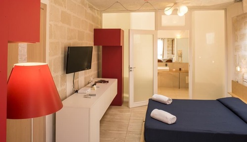 Habitación superior con 1 cama doble o 2 individuales