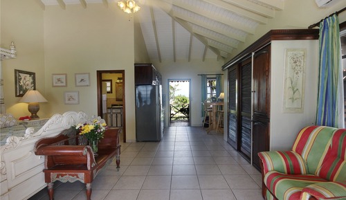 Estudio junior, en la zona del jardín