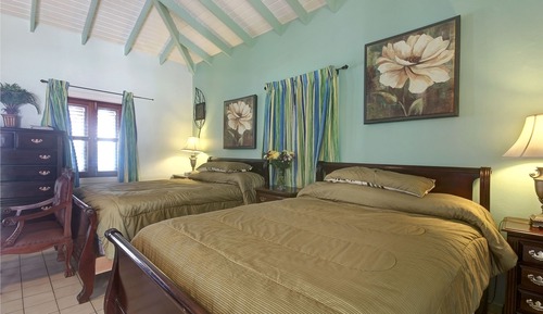 Habitación, 2 camas de matrimonio, frente a la playa
