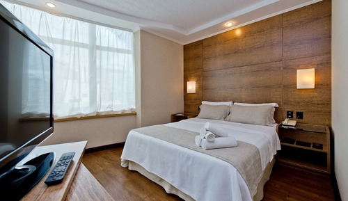 Habitación superior, vistas a la ciudad