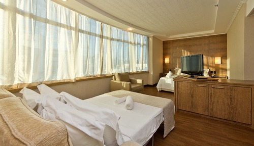 Habitación superior, vistas a la ciudad