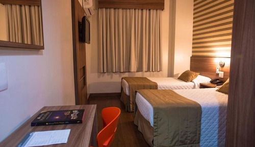 Quarto Twin Standard