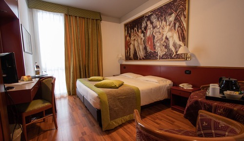 Habitación clásica con 1 cama doble o 2 individuales