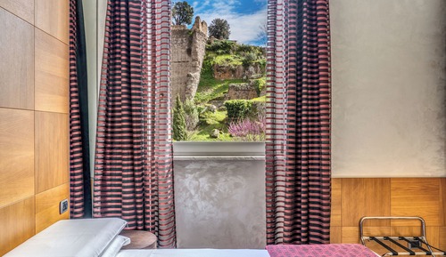 Habitación estándar con 1 cama doble o 2 individuales (with view)